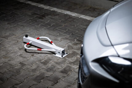 Blokada parkingowa typu pingwin – na kłódkę - obrazek 5