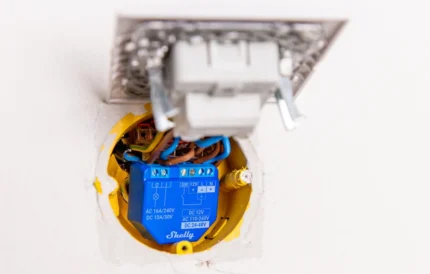 Przekaźnik bezpotencjałowy Shelly Plus 1 WIFI do sterowania bramami - obrazek 5