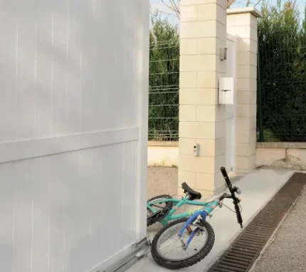 Napęd do bramy przesuwnej - Somfy Slidy Moove 300 - obrazek 4